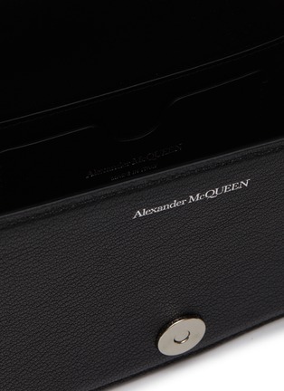 Detail View - Click To Enlarge - ALEXANDER MCQUEEN - FOUR RING LEATHER CLUTCH