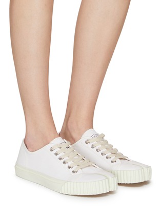 Figure View - Click To Enlarge - MAISON MARGIELA - ‘Tabi’ Canvas Low-Top Lace-Up Sneakers