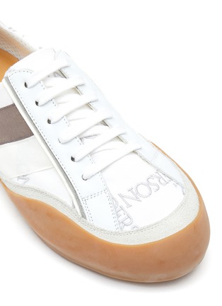 Detail View - Click To Enlarge - JW ANDERSON - ‘BUBBLE’ LOGO EMBROIDERED LOW TOP LACE UP SNEAKERS