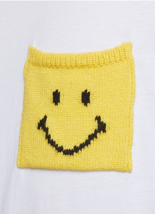  - JOSHUA’S - SMILEY FACE KNITTED PATCH CREWNECK SHORT SLEEVE T-SHIRT