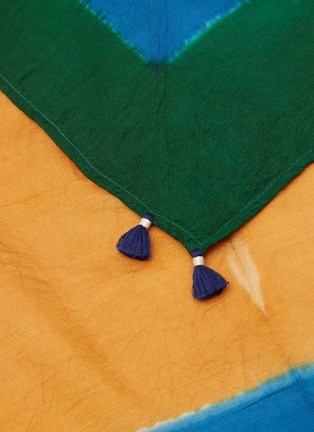 Detail View - Click To Enlarge - INJIRI - HAND PAINTED COLOURBLOCK SILK SCARF
