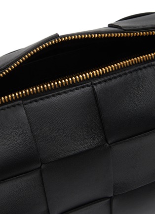 Detail View - Click To Enlarge - BOTTEGA VENETA - ‘Cassette’ Woven Leather Camera Bag