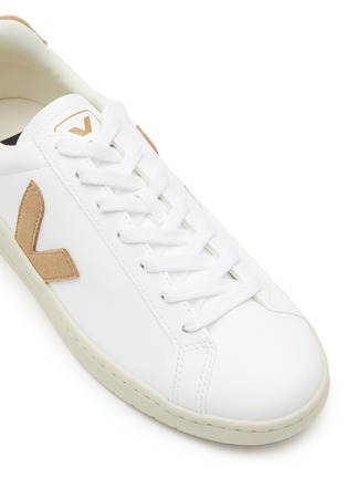 Detail View - Click To Enlarge - VEJA - ‘Urca’ Leather Low-Top Lace-Up Sneakers
