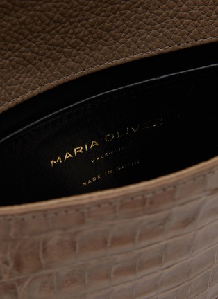 Detail View - Click To Enlarge - MARIA OLIVER - ‘Sofia’ Caiman Leather Flapped Clutch