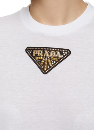  - PRADA - RHINESTONE EMBELLISHED LOGO PATCH CREWNECK SHORT SLEEVE T-SHIRT