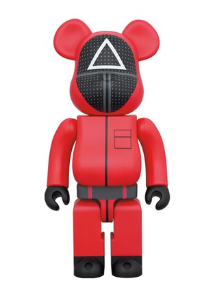 Main View - Click To Enlarge - BE@RBRICK - Triangle Squid Game Guard 1000% BE@RBRICK