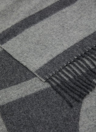 Detail View - Click To Enlarge - TOTÊME - Monogram Jacquard Fringed Wool Scarf