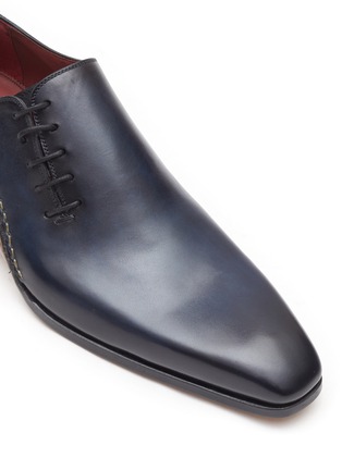Detail View - Click To Enlarge - MAGNANNI - Asymmetric Wholecut Leather Shoes