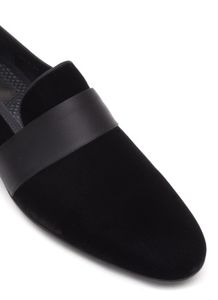 Detail View - Click To Enlarge - MAGNANNI - Single Band Velvet Slip-On Shoes