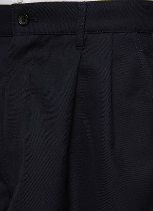  - COMME DES GARÇONS SHIRT - Pintuck Detail Shorts