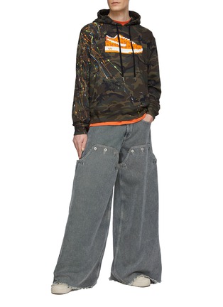 Figure View - Click To Enlarge - 8-BIT - ‘Orange Louis Sneakers’ Pixelated Graphic Paint Splashed Camouflage Drawstring Hoodie