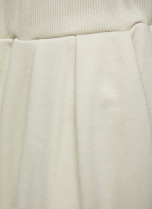  - THE FRANKIE SHOP - ‘Alec’ Pleated Straight Leg Jogger Pants