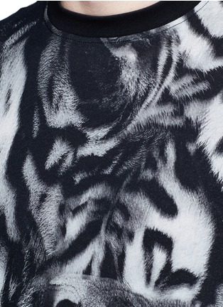 Detail View - Click To Enlarge - PS PAUL SMITH - Tiger print cotton T-shirt