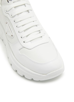Detail View - Click To Enlarge - PRADA - Flat 'Prax 01' Logo Plaque Leather Sneakers