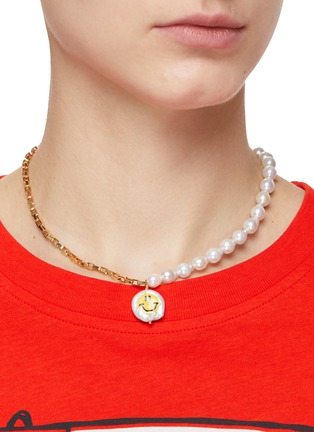 Figure View - Click To Enlarge - MARTHA CALVO - ‘ALL SMILES’ 14K GOLD PLATED FRESHWATER PEARL SMILEY CHARM BOX CHAIN NECKLACE