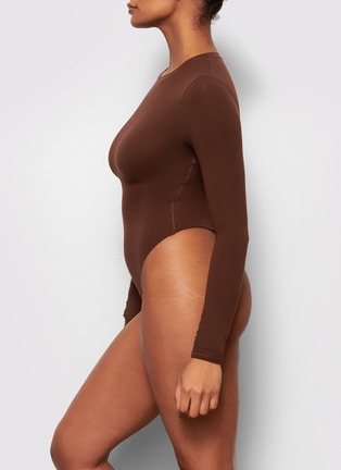 Detail View - Click To Enlarge - SKIMS - ‘Fits Everybody’ Long Sleeve Crew Neck Bodysuit