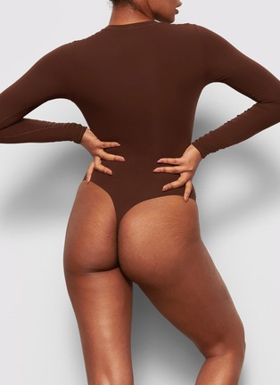 Detail View - Click To Enlarge - SKIMS - ‘Fits Everybody’ Long Sleeve Crew Neck Bodysuit