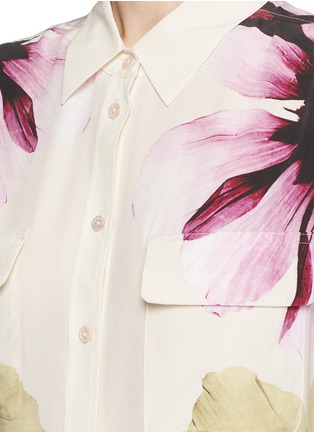 Detail View - Click To Enlarge - EQUIPMENT - 'Signature' floral print silk shirt