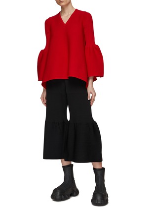 Figure View - Click To Enlarge - CFCL - ‘Portrait’ Elasticated Waist Flared Cuff Cropped Knit Pants
