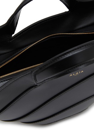 Detail View - Click To Enlarge - ALAÏA - Small ‘Khaima’ Laminated Calfskin Leather Tote Bag