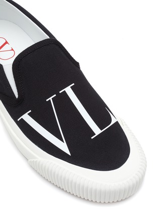 Detail View - Click To Enlarge - VALENTINO GARAVANI - VLTN Logo Print Canvas Slip On Sneakers