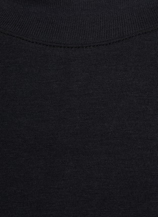  - SKIMS - ‘BOYFRIEND’ CREWNECK LONG SLEEVE T-SHIRT