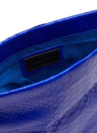 Detail View - Click To Enlarge - SUZETTE - SMALL ‘HENRI’ BROOCH PYTHON LEATHER CLUTCH