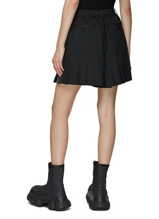 Back View - Click To Enlarge - SACAI - Belted Pleat Detail High Rise Shorts