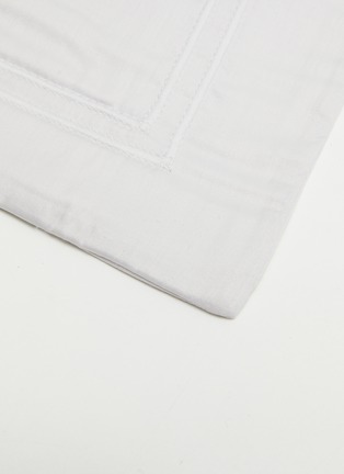 Detail View - Click To Enlarge - YVES DELORME - Triomphe Euro Sham — Silver