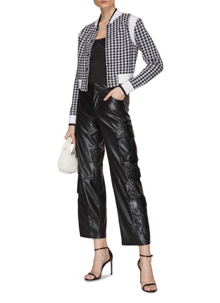 Figure View - Click To Enlarge - ALICE & OLIVIA - ‘Luis’ Vegan Leather Cropped Cargo Pants