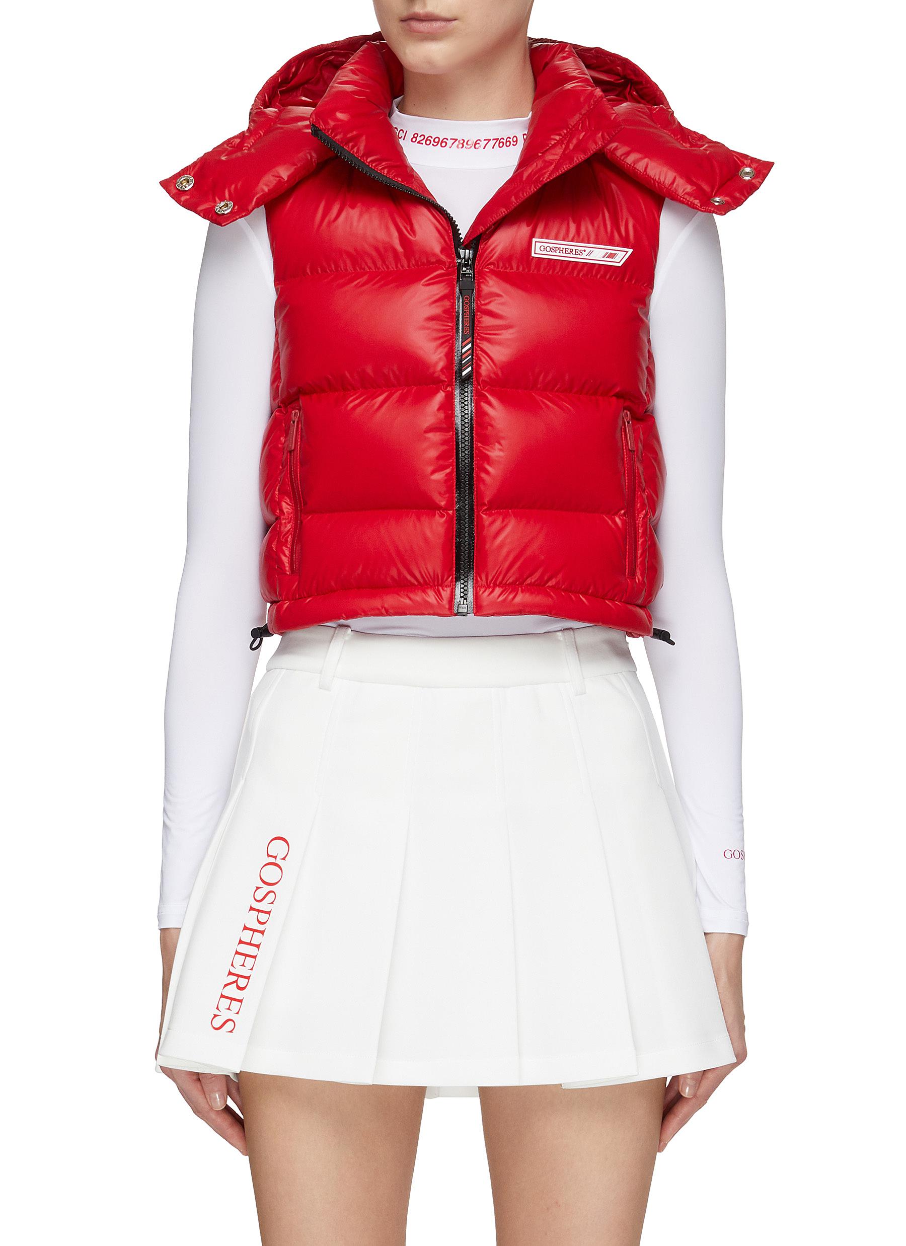 Gospheres Logo Patch Cropped Puffer Vest In Red