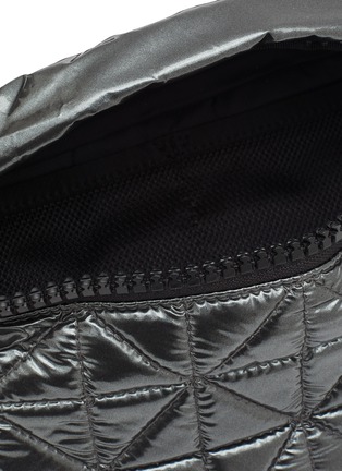 Detail View - Click To Enlarge - VEE COLLECTIVE - Vee' Quilted Recycled Nylon Waist Bag