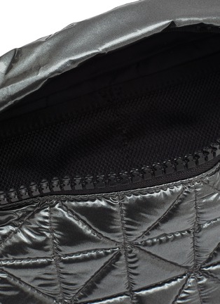 Detail View - Click To Enlarge - VEECOLLECTIVE - Vee' Quilted Recycled Nylon Waist Bag