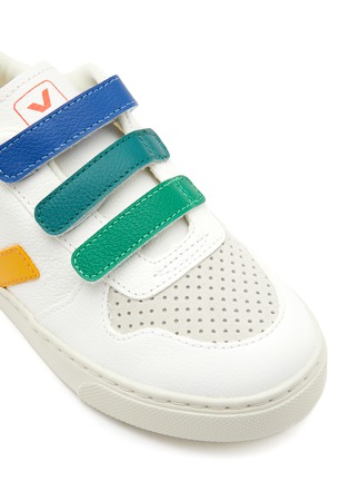 Detail View - Click To Enlarge - VEJA - ‘V-10’ Kids Low Top Velcro Vegan Leather Sneakers