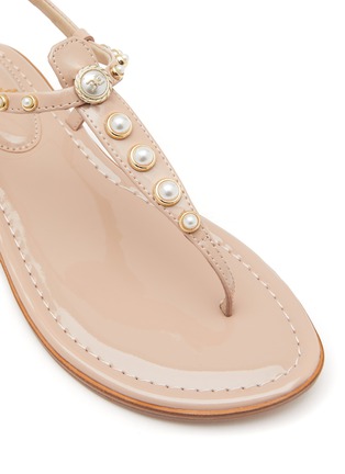 Detail View - Click To Enlarge - SAM EDELMAN - ‘Gigi Pearl’ Glossy T-Bar Kids Sandals