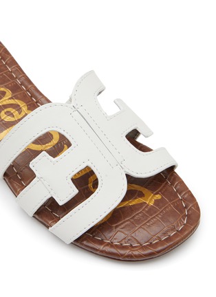 Detail View - Click To Enlarge - SAM EDELMAN - ‘Bay’ Logo Cut Out Leather Kids Slides