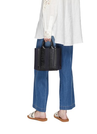 Front View - Click To Enlarge - CHLOÉ - SMALL ‘WOODY’ LINEN CANVAS CALFSKIN LEATHER TOTE BAG
