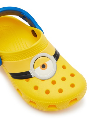 Detail View - Click To Enlarge - CROCS KIDS - ‘I Am Minions’ Toddlers Clog Sandals