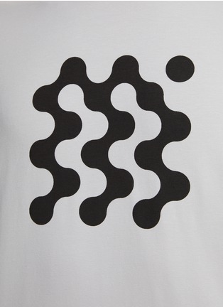  - MANORS - Logo T-Shirt