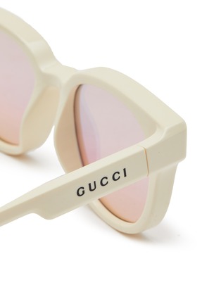 Detail View - Click To Enlarge - GUCCI - Detachable Strap Acetate Round Frame Pink Lens Sunglasses