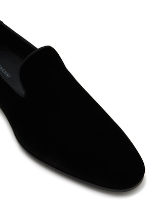 Detail View - Click To Enlarge - MAGNANNI - ‘Canalete’ Velvet Slip On Shoes