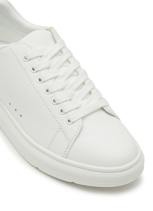 Detail View - Click To Enlarge - PEDDER RED - ‘MEGAN’ LOW TOP LACE UP CHUNKY OUTSOLE LEATHER SNEAKERS