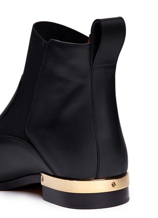 Detail View - Click To Enlarge - CHLOÉ - Metal plate heel leather Chelsea boots