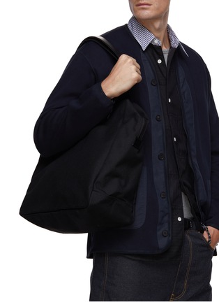 Figure View - Click To Enlarge - COMME DES GARÇONS HOMME - Leather Handle Logo Tag Nylon Tote Bag