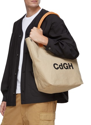 Figure View - Click To Enlarge - COMME DES GARÇONS HOMME - Leather Handle Logo Print Canvas Tote Bag