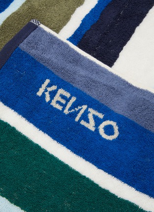 Detail View - Click To Enlarge - KENZO - KTIE Logo Jacquard Striped Bath Sheet