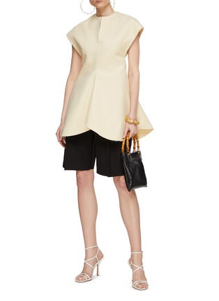 Figure View - Click To Enlarge - CALCATERRA - Pleated Bermuda Shorts
