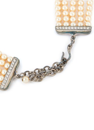 Detail View - Click To Enlarge - LANE CRAWFORD VINTAGE ACCESSORIES - SILVER TONED METAL DIAMANTE PEARL 5-STRAND CHOKER