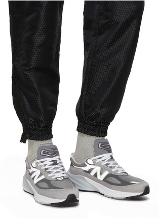 Figure View - Click To Enlarge - NEW BALANCE - 990 V6 Lace Up Sneakers