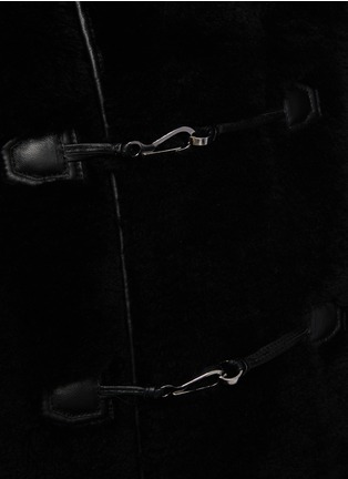  - TOTEME - Teddy Lambskin Shearling Clasp Jacket